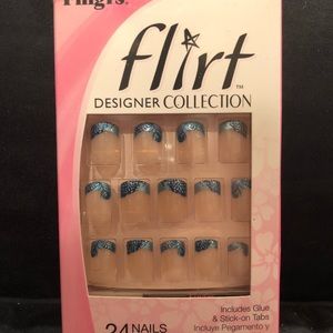 Glittery peacock press-on nails